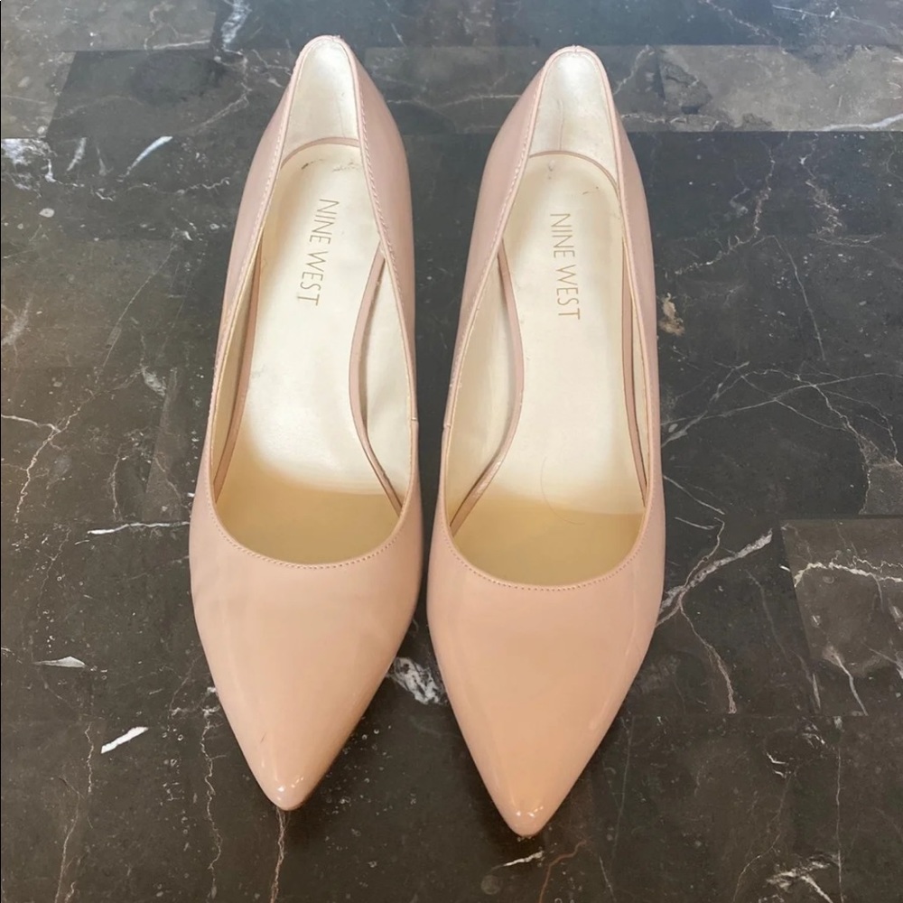 Nine West Pointed Toe Heels Size 6